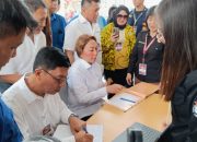 Dikawal Ribuan Relawan, Youla Mantik – Denny Kalangi Daftar ke KPU Minahasa