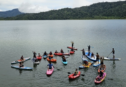 Explore Moat Lake, Sensasi Paddle Board dan Pack Craft Oleh Asosiasi Wisata Air Sulut