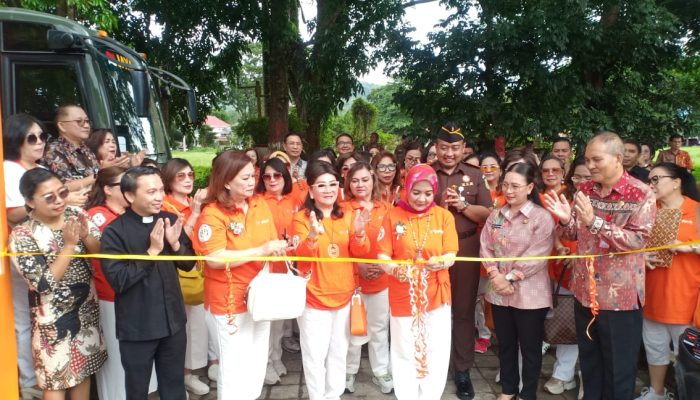 Hadiri Peresmian Gapura TK dan SD Sasaran, VaSung Apresiasi Kontribusi PPTM