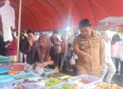 Wawali Bitung Randito Maringka Belanja Takjil di Pusat Ramadhan‎