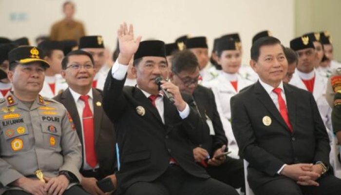 Gubernur Yulius Selvanus Terbitkan Instruksi Pembatasan HP Bagi Anak di Sulut